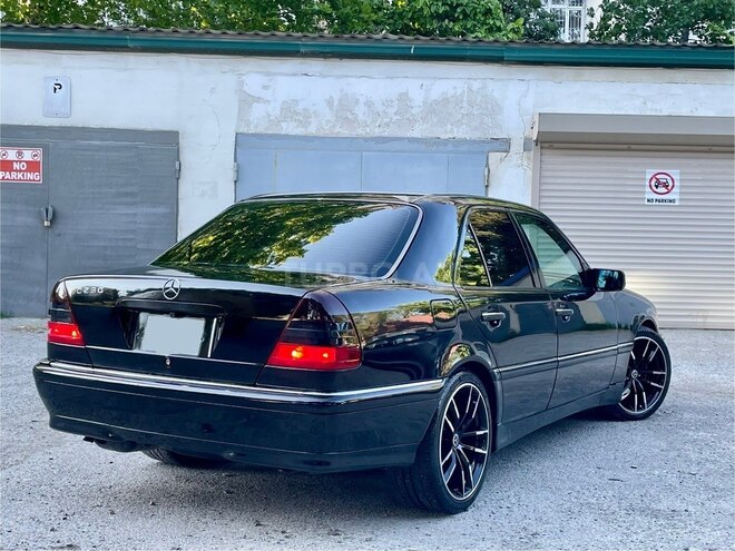 Mercedes C 230 1998, 330,500 km - 2.3 l - Bakı