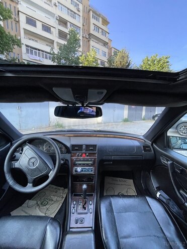Mercedes C 230 1998, 330,500 km - 2.3 l - Bakı