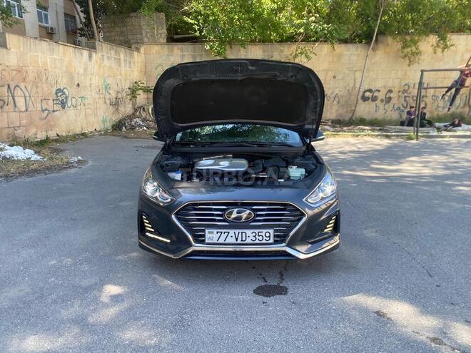 Hyundai Sonata-9