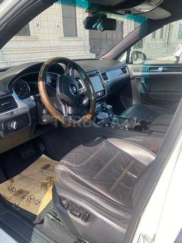 Volkswagen Touareg 2010, 210,500 km - 3.6 л - Bakı