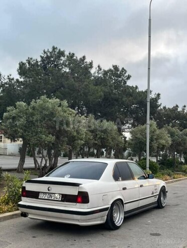 BMW 525 1988, 288,000 km - 2.5 l - Bakı