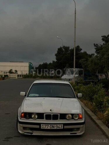 BMW 525 1988, 288,000 km - 2.5 l - Bakı