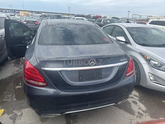 Mercedes C 300 4MATIC 2015, 130,000 km - 2.0 л - Bakı