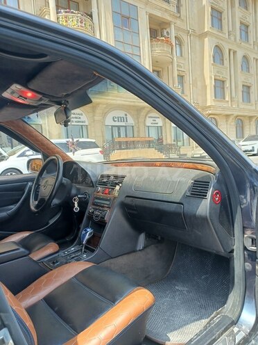 Mercedes C 200 1996, 335,000 km - 2.0 l - Bakı