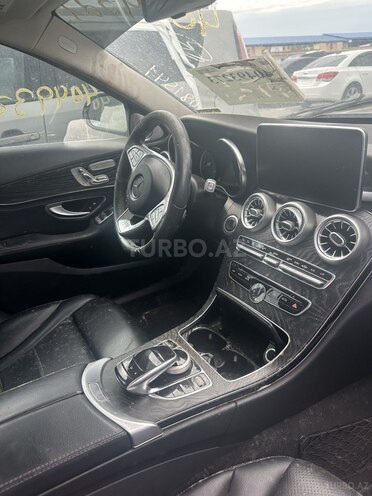Mercedes C 300 4MATIC 2015, 130,000 km - 2.0 л - Bakı