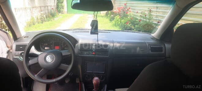 Volkswagen Golf 2003, 580,852 km - 1.9 l - Zaqatala