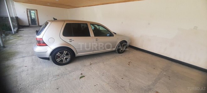 Volkswagen Golf 2003, 580,852 km - 1.9 l - Zaqatala