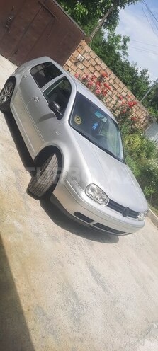 Volkswagen Golf 2003, 580,852 km - 1.9 l - Zaqatala