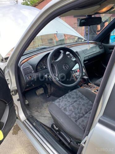 Mercedes C 200 2000, 377,147 km - 2.0 l - Biləsuvar