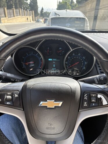Chevrolet Cruze-5