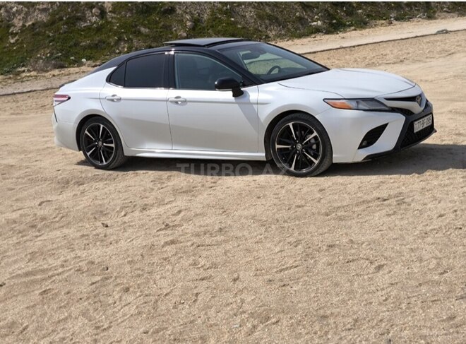 Toyota Camry-3