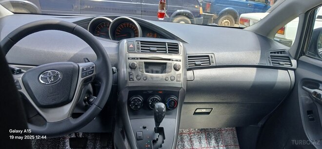 Toyota Corolla 2009, 231,300 km - 1.4 l - Masallı