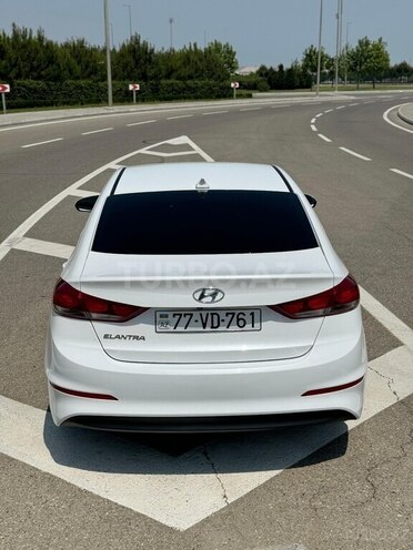 Hyundai Elantra 2018, 124,000 km - 2.0 l - Bakı