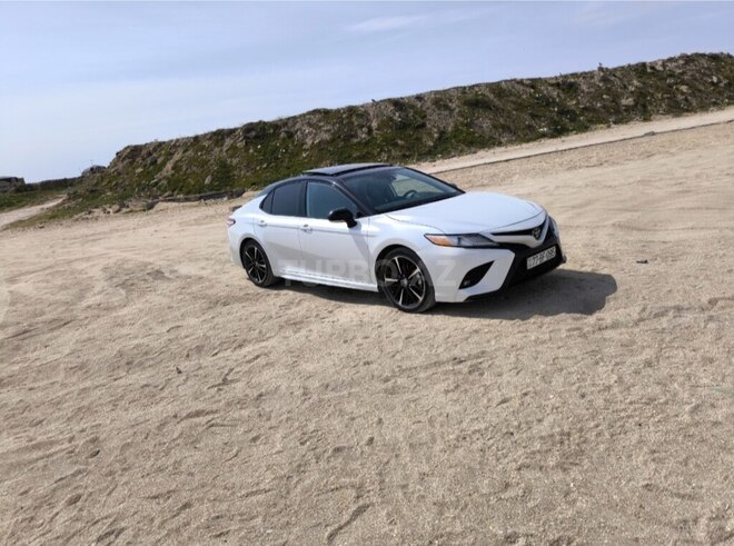 Toyota Camry-5