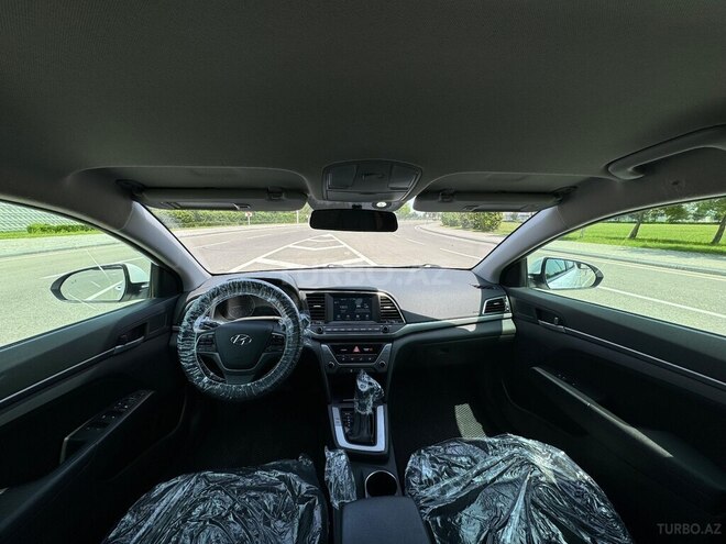 Hyundai Elantra 2018, 124,000 km - 2.0 l - Bakı