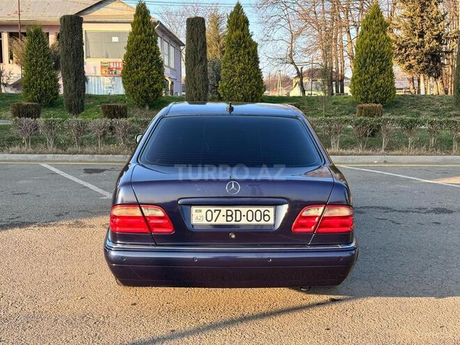 Mercedes E 240 1998, 325,658 km - 2.4 l - Masallı