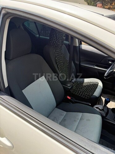 Toyota Prius C 2017, 181,380 km - 1.5 l - Bakı