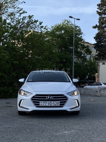 Hyundai Elantra 2018, 170,000 km - 2.0 l - Bakı