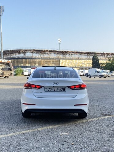 Hyundai Elantra 2018, 170,000 km - 2.0 l - Bakı