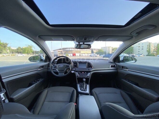 Hyundai Elantra 2018, 170,000 km - 2.0 l - Bakı
