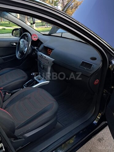 Opel Astra 2009, 270,000 km - 1.4 l - Tovuz
