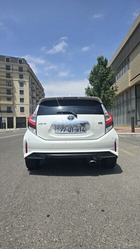 Toyota Aqua 2018, 120,000 km - 1.5 l - Bakı