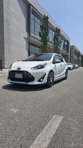 Toyota Aqua 2018, 120,000 km - 1.5 l - Bakı