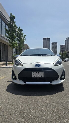 Toyota Aqua 2018, 120,000 km - 1.5 l - Bakı