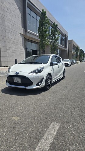 Toyota Aqua 2018, 120,000 km - 1.5 l - Bakı