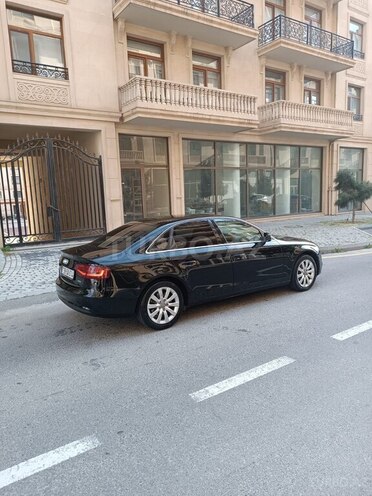Audi A4 2015, 195,000 km - 1.8 л - Bakı