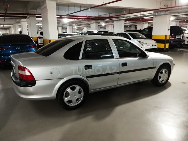 Opel Vectra 1997, 198,000 km - 1.6 л - Bakı