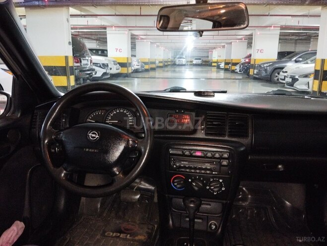 Opel Vectra 1997, 198,000 km - 1.6 л - Bakı