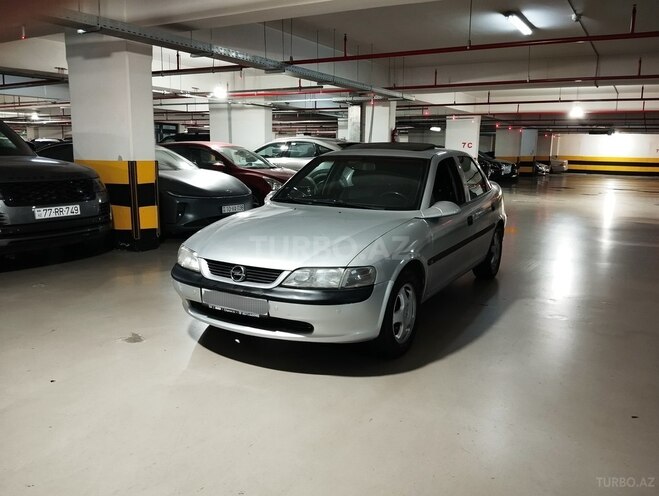 Opel Vectra 1997, 198,000 km - 1.6 л - Bakı