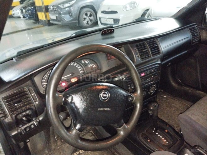 Opel Vectra 1997, 198,000 km - 1.6 л - Bakı