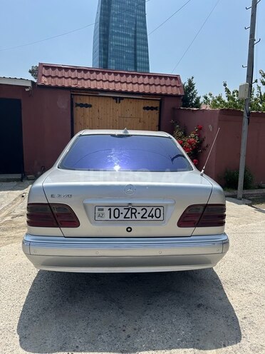 Mercedes E 240 2002, 320,000 km - 2.4 l - Bakı