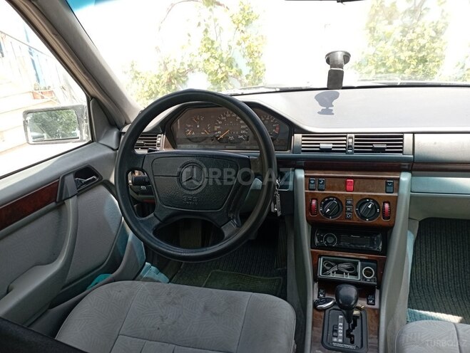 Mercedes E 220 1994, 467,375 km - 2.2 л - Bakı