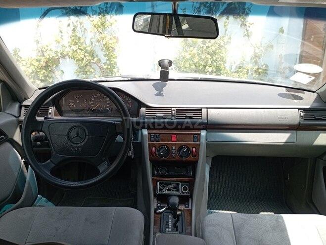 Mercedes E 220 1994, 467,375 km - 2.2 л - Bakı