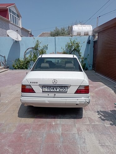 Mercedes E 220 1994, 467,375 km - 2.2 л - Bakı