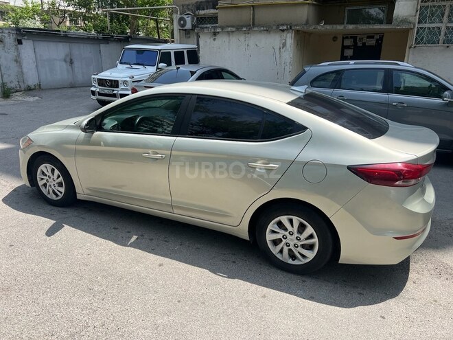 Hyundai Elantra 2017, 110,240 km - 2.0 l - Bakı