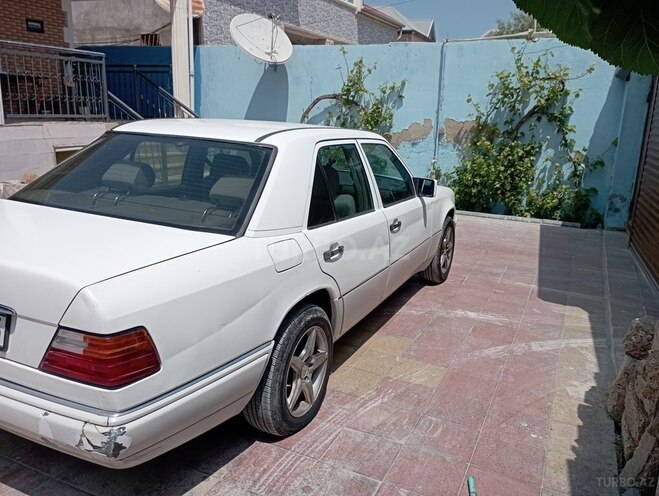 Mercedes E 220 1994, 467,375 km - 2.2 л - Bakı