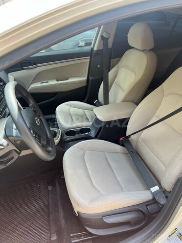 Hyundai Elantra 2017, 110,240 km - 2.0 l - Bakı