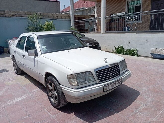 Mercedes E 220 1994, 467,375 km - 2.2 л - Bakı