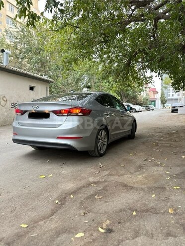 Hyundai Elantra 2018, 64,000 km - 2.0 л - Bakı