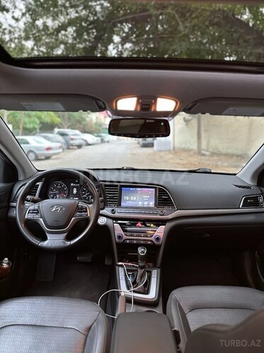 Hyundai Elantra 2018, 64,000 km - 2.0 л - Bakı