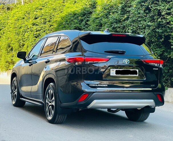 Toyota Highlander 2021, 30,000 km - 2.5 l - Bakı