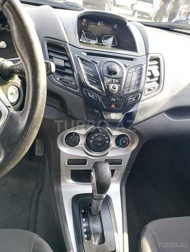 Ford Fiesta 2014, 223,699 km - 1.6 l - Bakı