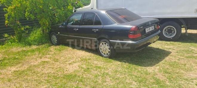 Mercedes C 180 2000, 299,000 km - 1.8 l - Ucar