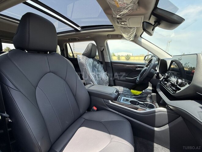 Toyota Highlander-6