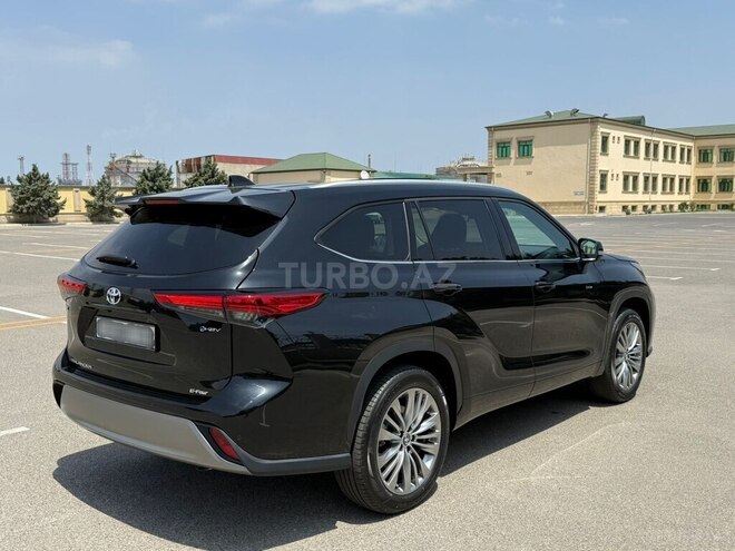 Toyota Highlander-12