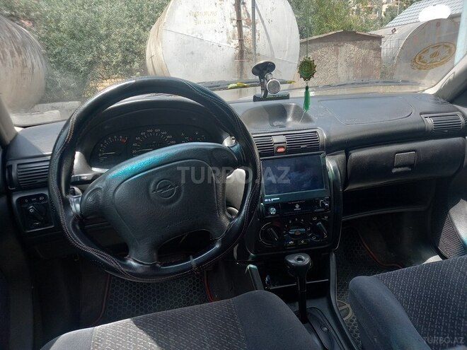 Opel Astra 1996, 209,000 km - 1.8 l - Bakı
